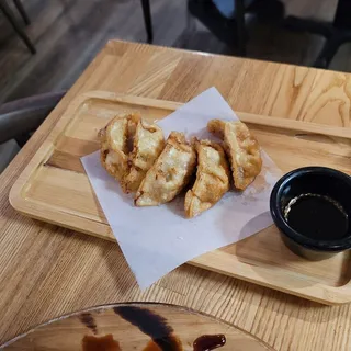 Gyoza