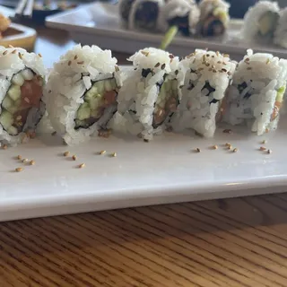 Salmon Classic Sushi