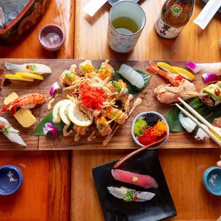 food, sushi, sashimi, sushi and sashimi