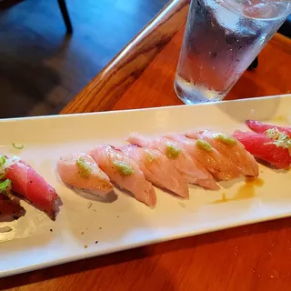Seared Garlic Tuna Classic Sushi