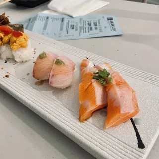 Salmon Toro Classic Sushi