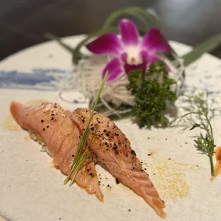 seared salmon nigiri