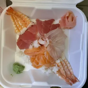 Take-out chirashi.