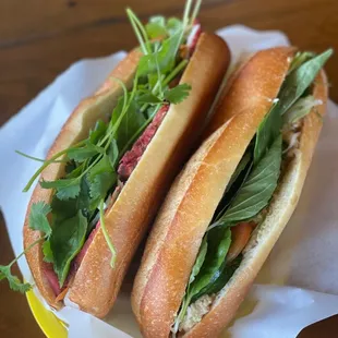 Left: Cheerful Xa-Xiu (bbq flavor)  Right: Ocean of love (tuna flavor)