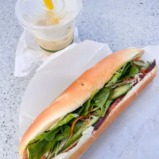 Xa Xiu Banh Mi &amp; Jasmine Milk Tea