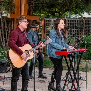 Community Christian Good Friday 2022 at the Ainsley House