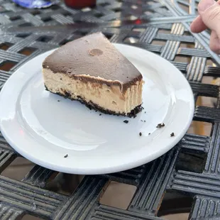 Ainsley's Cafe & Harbor Bar