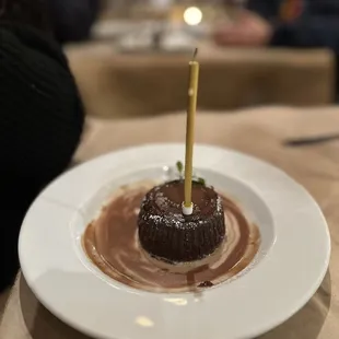 Chocolate lava cake (forgot the price oops)
