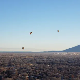 Other ballons in the air!