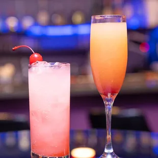 Full bar service, so order your favorite go to drinks!