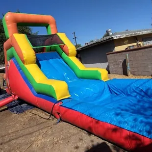15FT WATERSLIDE
25 FT LONG