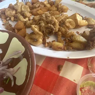 36. Jalea de Mariscos