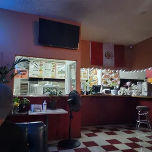 sushi and sashimi, interior