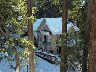 McCaffrey House Bed & Breakfast