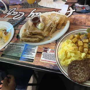 Super tanker with French toast and the Country fried steak was fresh not frozen like most places.