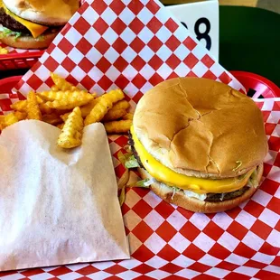 Cheeseburger Combo