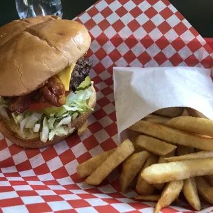 Bacon cheeseburger - so yummy!