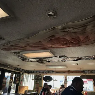 The ceiling Decorations!?!