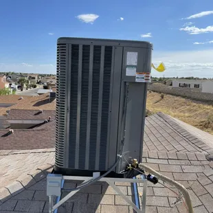 16 seer 5 ton condenser installation on roof