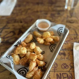 Fried cheese curds