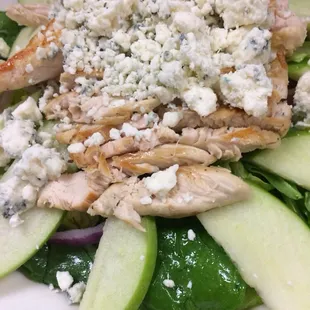 Green Apple Gorgonzola salad was amazing I just had a foodgasm