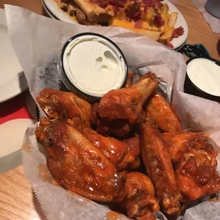 Wings and friessss
