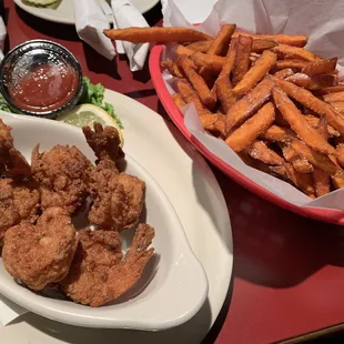 bbq wings, chicken, chicken wings, chicken wings and fried chicken, food, fried chicken, bbq chicken, fried chicken wings, poultry