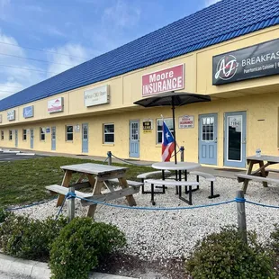 Outside Dining, plenty more of parking in rear