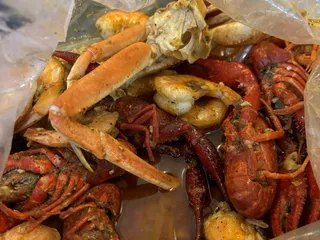 Takumi Ramen & Seafood