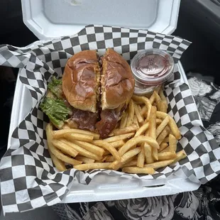 Cheeseburger and fries