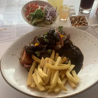 Lomo Saltado