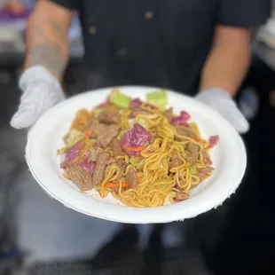 Yakisoba noodles with steak