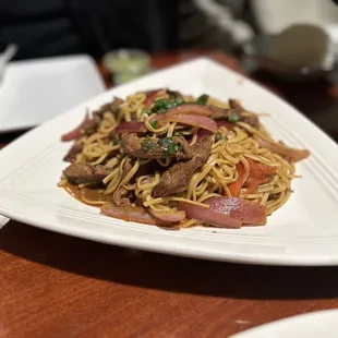Tallarin Saltado