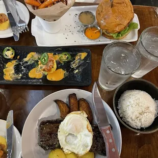 Steak a lo pobre, Perucha burger, Causa spicy tuna