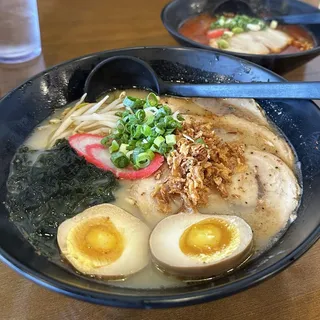 Black Garlic Tonkotsu