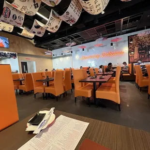 sushi and sashimi, interior