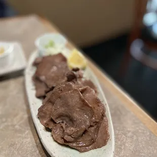 Grilled sliced beef tongue 牛タンスライスー 12.99