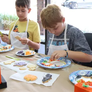 Halloween cookie Decorating #kidsclasses