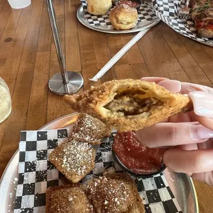Meat toasted ravioli