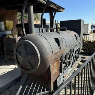 Train shape bbq smoker