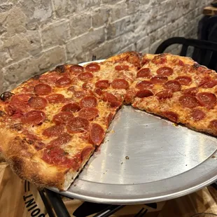 Great pizza super crispy and delicious