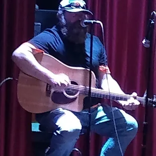 Live music every Friday and Saturday night.