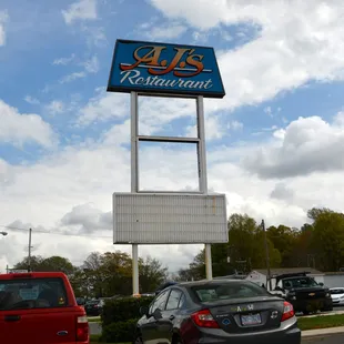 Sign at Entrance - First time I have been by that they were actually open