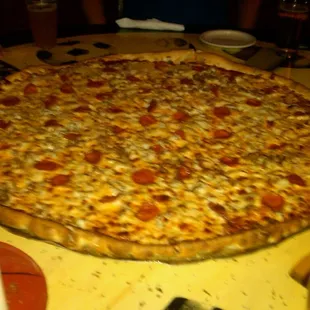 the monstrous 29" Superdome pizza