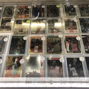 Michael JORDAN cards raw all consignment from card sellers *10/27/21
