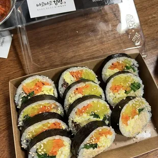 sushi and sashimi, sushi, sashimi, food