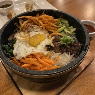 Dolsot bibimbap