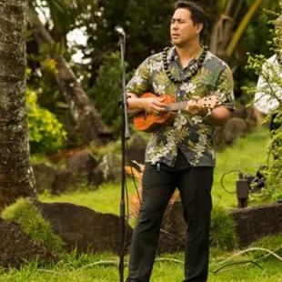 Ukulele at a wedding