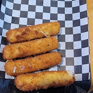 Mozzarella Cheese Sticks (6)