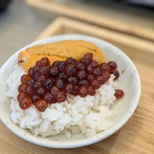 Ikura and uni from sashimi premium lunch set